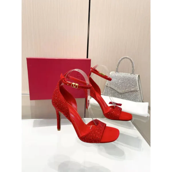 my-11134207-7qul8-lfh2aopwp3cq23.webp Women Heels VV MODERN 9.5cm